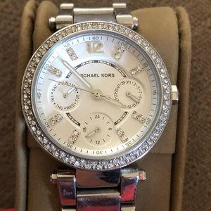 Used Michael kors watch, needs battery